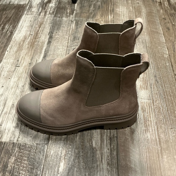 Steve Madden Tan Ankle Boots Size 9 - Picture 7 of 16